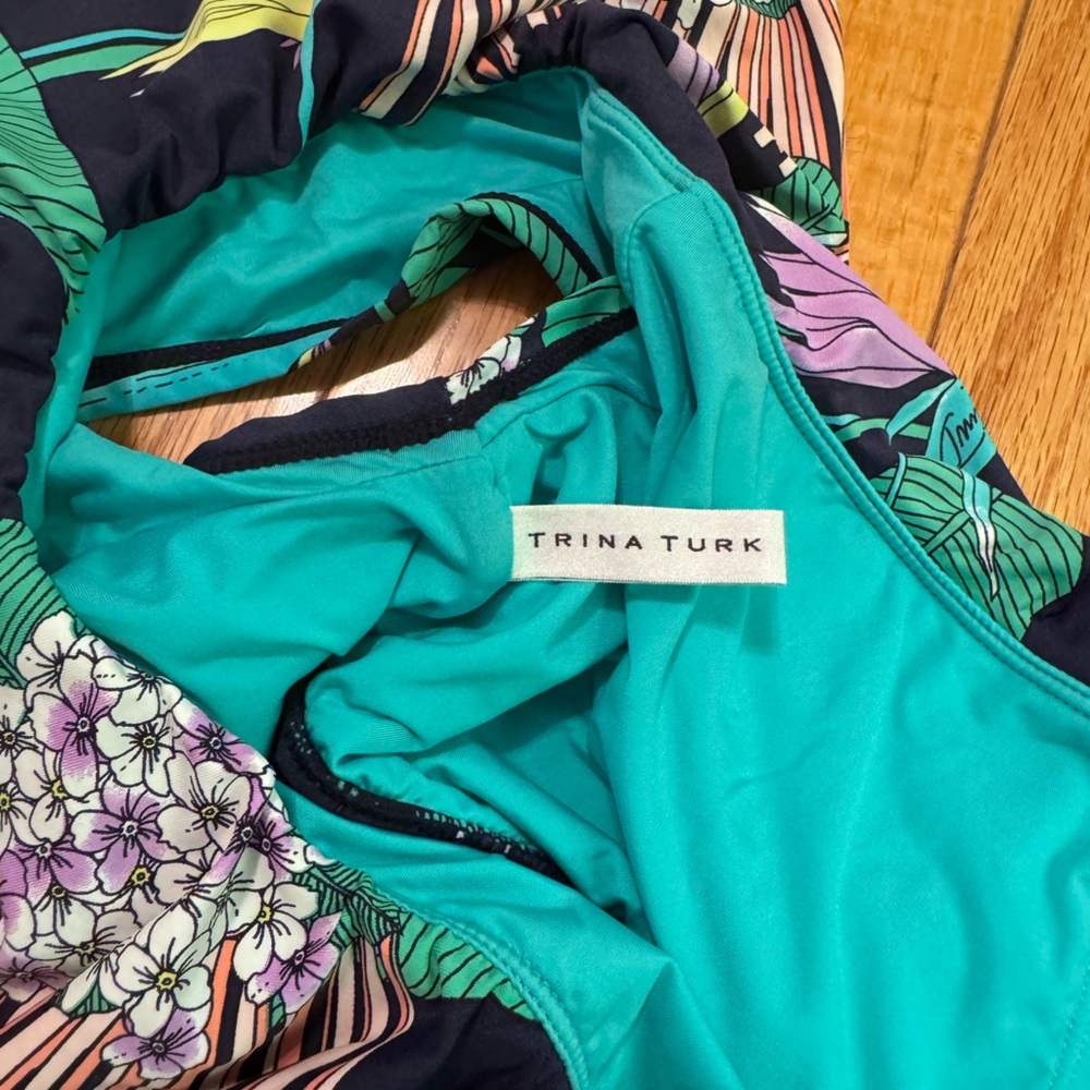 🌊TRINA TURK BIKINI!🌊 - Picture 8 of 8
